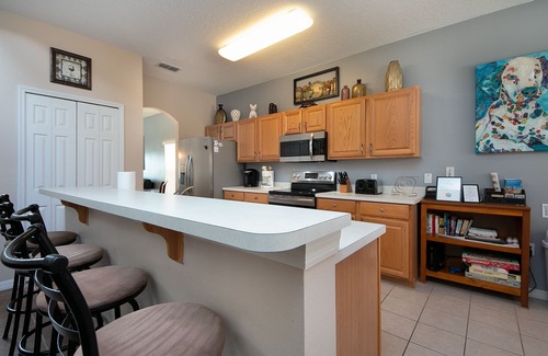 Highgate Park House | Beautiful 5 bedroom house with private pool in gated community