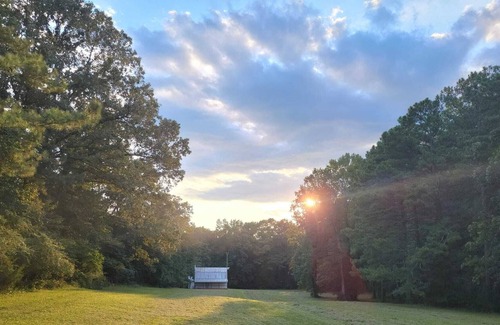 Conyers Villa | Beautiful 5-bedroom Villa on 28 Acres with barn