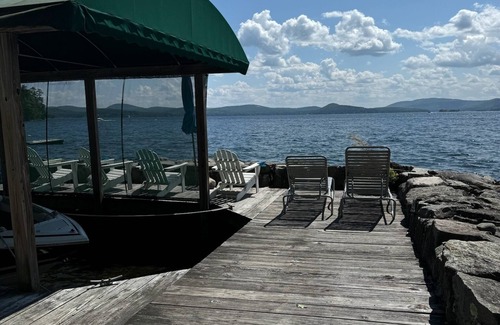 Wolfeboro House | Beautiful 6-bed/5-bath home on Wolfeboro Neck w/beach, SW views, AC & Wolfeboro