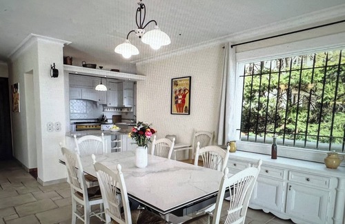 Cap-d'Antibes Villa | Beautiful 6 Bedrooms Villa on the cap d'Antibes with Panoramic Sea Views