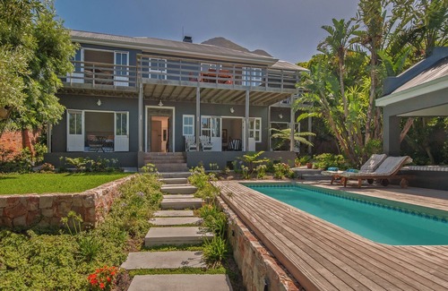 Voelklip Villa | Beautiful 8 Bedroom Villa in Hermanus