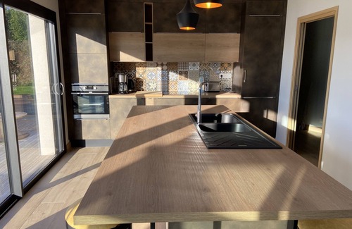 Plouarzel House | Beautiful 8-person house with heated pool – sea & relaxation in Trézien” PLZ18