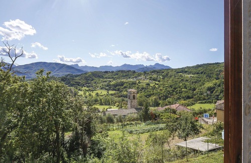Villa Collemandina Villa | Beautiful apartment in villa for 5 people with WIFI, pool, terrace and pets allowed