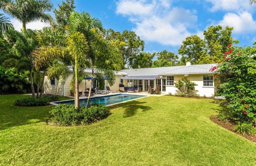 Hudson Bayou House | Beautiful A+ location 10 minutes to best beaches. Special monthly rate.