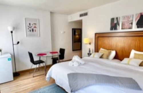Palacio Apartment | Beautiful and bright studio in Madrid