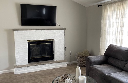 Pocono Summit House | Beautiful and Cozy 3BR house in Amazing Location!!
