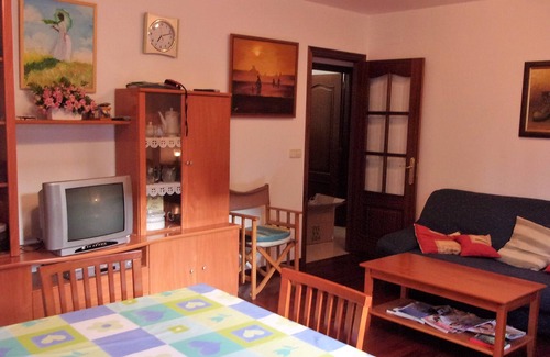 O Touro Apartment | Beautiful and economical apartment in the north west of Spain, in Ribeira.