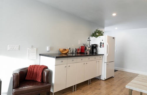 South Addition Condo | Beautiful and modern downtown condo with all the amenities