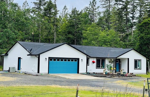 Alvadore House | Beautiful and peaceful house in Veneta Oregon!