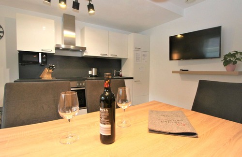 Finsing Apartment | Beautiful apartment for 5 guests with WIFI, TV, terrace and parking