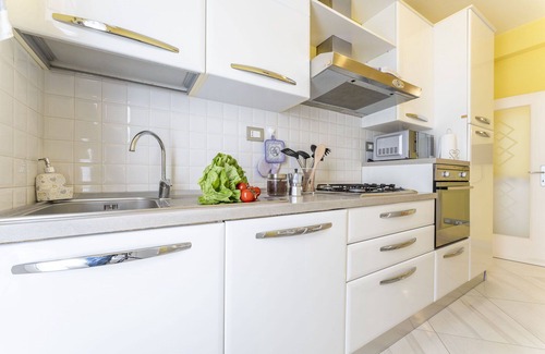 Macchino Apartment | Beautiful apartment for 6 guests with A/C, WIFI, TV, terrace and pets allowed