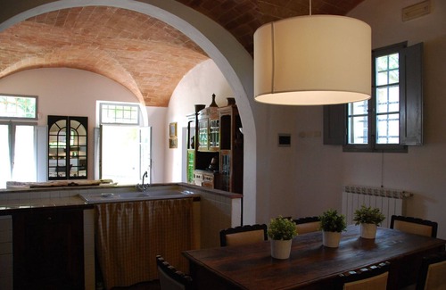 Castelfiorentino Villa | Beautiful apartment in villa for 4 guests with WIFI, pool and panoramic view, close to San Gimig.