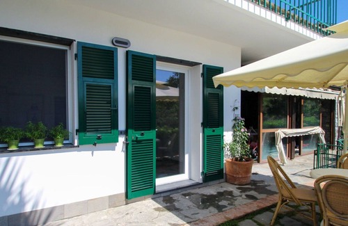 Casarza Ligure Apartment | Beautiful apartment for 4 people with WIFI, hot tub, A/C, TV, patio and pets allowed