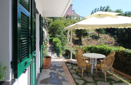 Casarza Ligure Apartment | Beautiful apartment for 4 people with WIFI, hot tub, A/C, TV, patio and pets allowed