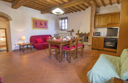 Rapolano Terme Villa | Beautiful apartment in villa for 6 people with WIFI, pool, TV and patio