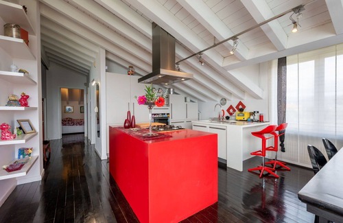 Albisola Superiore Apartment | Beautiful apartment for 6 guests with WIFI, pool, TV, patio and pets allowed