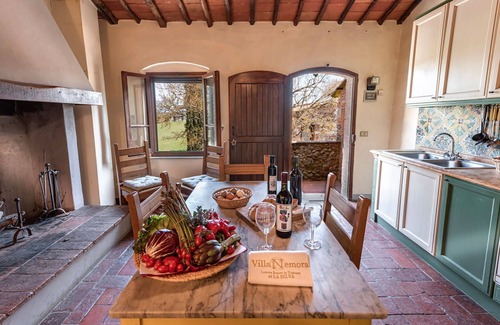 Bucine Apartment | Beautiful apartment for 4 guests with pool, WIFI, A/C, TV, patio, panoramic view and parking