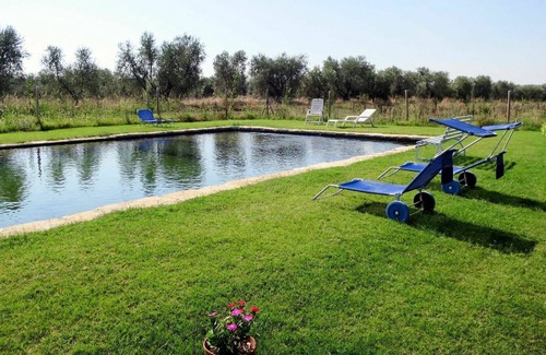 Roccastrada Villa | Beautiful apartment in villa for 4 guests with pool, WIFI, TV, terrace, pets allowed and parking