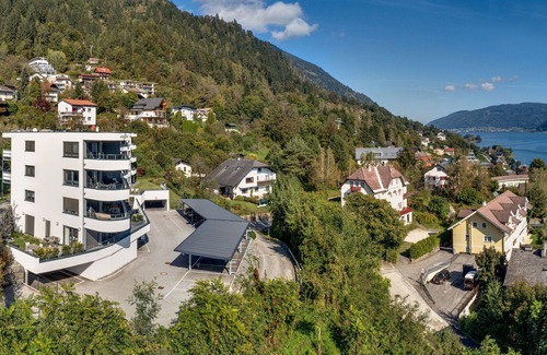 Annenheim Apartment | Beautiful apartment for 6 people with WIFI, TV, balcony, pets allowed and panoramic view