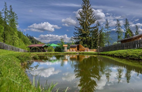 Werfenweng House | Beautiful apartment in villa for 6 people with WIFI, TV, terrace, pets allowed and parking