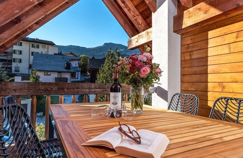 Lenzerheide Apartment | Beautiful apartment for 4 guests with pool, WIFI, TV and pets allowed