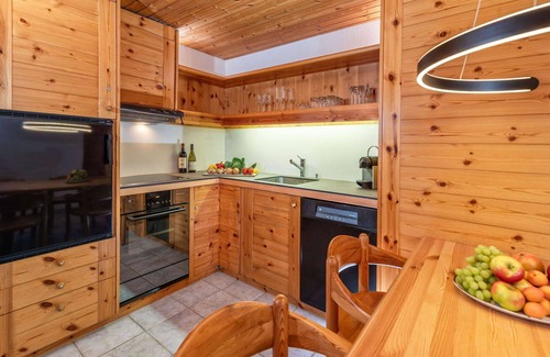 Lenzerheide Apartment | Beautiful apartment for 4 people with TV, balcony and pets allowed