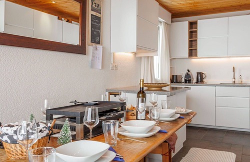Val d'Illiez Apartment | Beautiful apartment for 10 guests with WIFI, TV, balcony and panoramic view