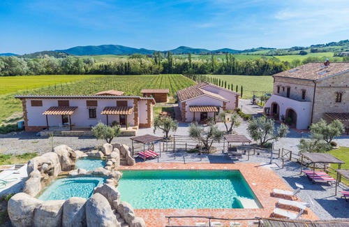 Guardistallo Apartment | Beautiful apartment for 3 people with WIFI, A/C, pool, patio and pets allowed