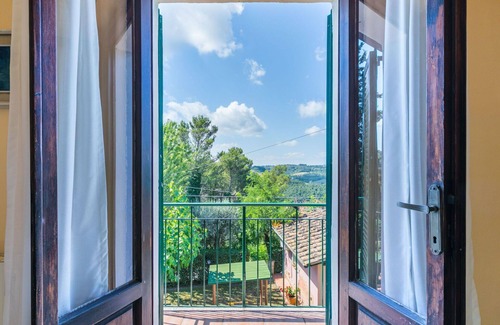 San Miniato Villa | Beautiful apartment in villa for 6 people with pool, TV, patio and pets allowed