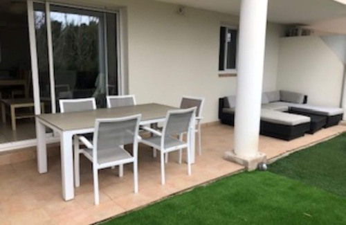 Giens Apartment | Beautiful apartment 5 minutes walk from the beach