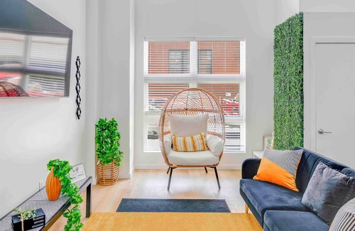 North Chesterfield Apartment | Beautiful apartment- 6 min from VCU hospital- 7 min from