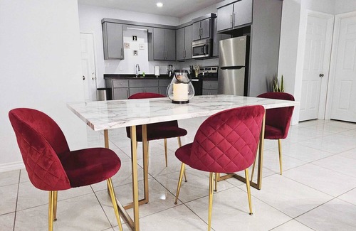 Weslaco Apartment | Beautiful apartment 9 min to Mercedes outlets