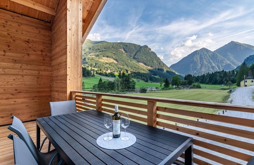 Solk Apartment | Beautiful apartment for 4 guests with WIFI, hot tub, TV and patio