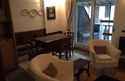 Courmayeur Apartment | Beautiful Apartment by the skilifts