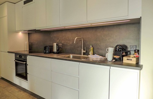 Krattigen Apartment | Beautiful apartment for 3 people with WIFI, TV, terrace and panoramic view