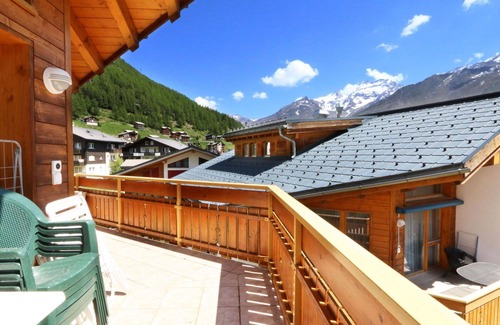 Saas-Fee Apartment | Beautiful apartment for 5 guests with TV