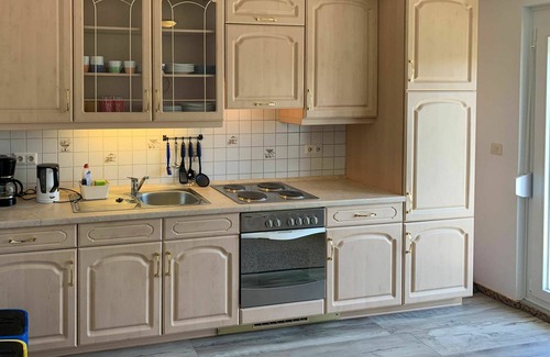 Leezdorf Apartment | Beautiful apartment for 4 guests with WIFI, TV, balcony and parking