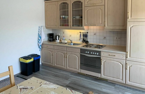 Leezdorf Apartment | Beautiful apartment for 4 guests with WIFI, TV, balcony and parking