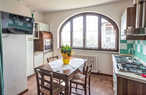 La Morra Apartment | Beautiful apartment for 2 guests with pool, WIFI, TV, patio, pets allowed and parking