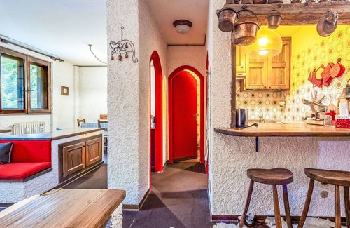 Madesimo Apartment | Beautiful apartment for 5 people with WIFI, TV, terrace, pets allowed and parking