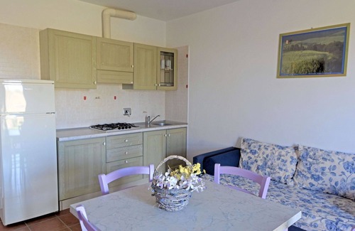 Follonica Apartment | Beautiful apartment for 6 guests with A/C, pool, TV, patio and pets allowed