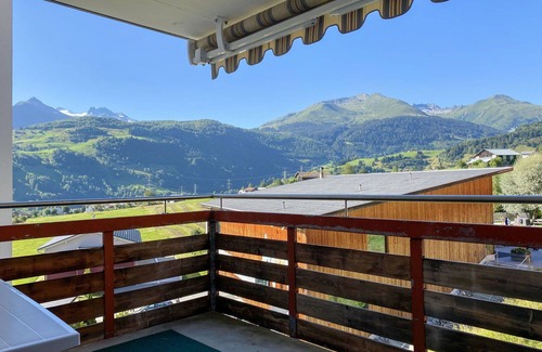 Acletta Apartment | Beautiful apartment for 5 guests with WIFI, TV, balcony and panoramic view