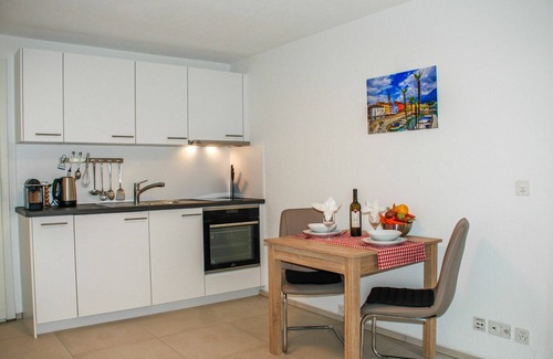 Orselina Apartment | Beautiful apartment for 2 guests with WIFI, TV and patio