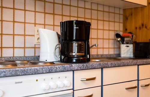 Schoenecken Apartment | Beautiful apartment for 2 guests with WIFI, TV, patio, pets allowed and parking