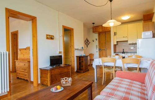 Abetone Apartment | Beautiful apartment for 4 people with WIFI, TV, terrace, pets allowed and parking
