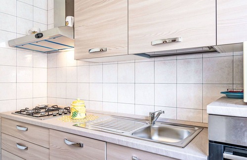 Bellano Apartment | Beautiful apartment for 6 guests with WIFI, TV, terrace and pets allowed