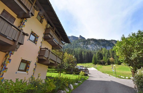 Alba Apartment | Beautiful apartment for 4 guests with balcony and parking