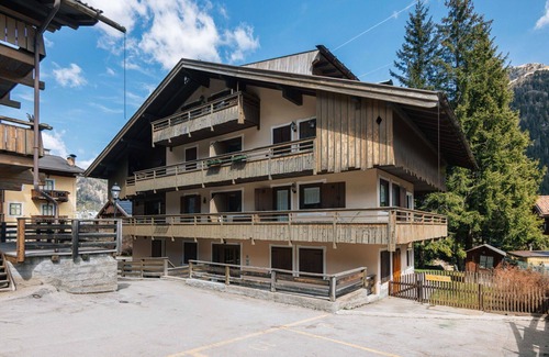 Alba Apartment | Beautiful apartment for 4 guests with balcony and parking
