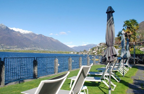 Vira Apartment | Beautiful apartment for 3 guests with WIFI, pool, TV and patio
