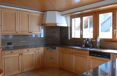Adelboden Apartment | Beautiful apartment for 8 people with WIFI, balcony and pets allowed